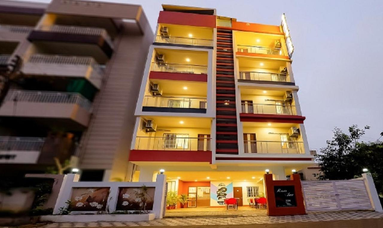 Restr Inn Nagpur Ngoại thất bức ảnh